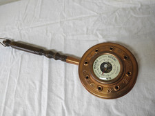 Bassinoire en cuivre avec Baromètre