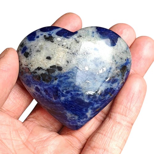Grand coeur sodalite cristal