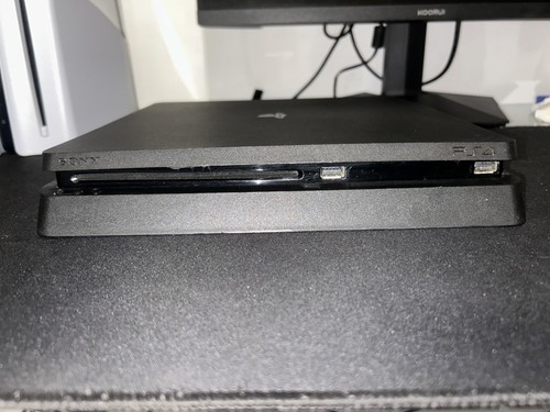Ps4 slim avec câble - ps4,