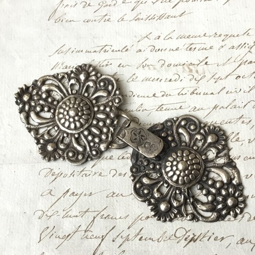 Boucles cape argent - boucles, minerve