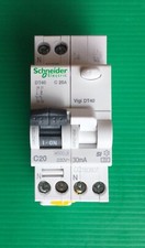 DISJONCTEUR A9N21026 DIFFERENTIEL A9N21454 SCHNEIDER ELECTRIC 20A 30mA TYPE A SI