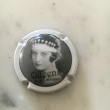  PLAQUE MUSELET CAPSULE CHAMPAGNE THIERRY HOTTE PORTRAIT CUVEE QUEENS PUB BISTRO