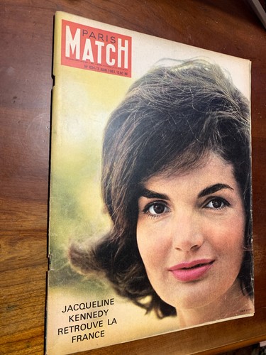 Paris match magazine - match,