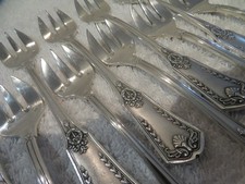 12 fourchettes à huitre