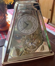 pendule seiko vintage pyramide