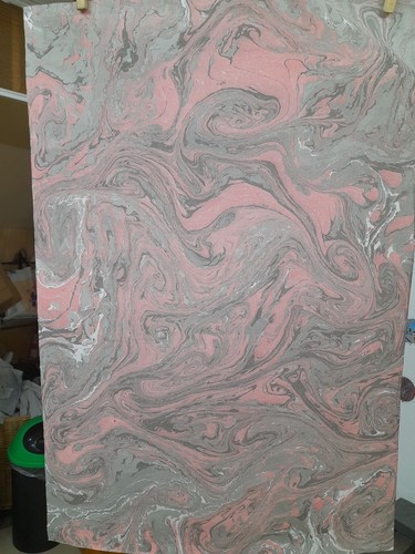 Papier marbré cuve - à,