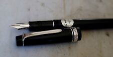 STYLO PLUME PILOT JUSTUS 95 RESINE NOIRE GUILLOCHEE PLATINUM - PLUME OR 14K FINE