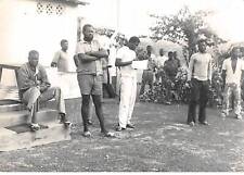 photographie . moi10220 .cote d ivoire lakota l appel sur une plantation 1973