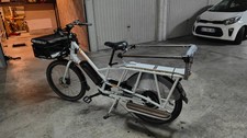 Vélo Cargo RadWagon 3 blanc et orange - très bon état.