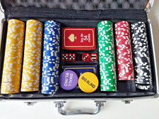 Malette de Poker - env. 290 jetons - 2 jeux de cartes - 4 dés