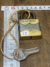 ANCIEN Cadenas AVEC CLÉ ,clef , serrure , clés, padlock former. (n° 28) Vachette