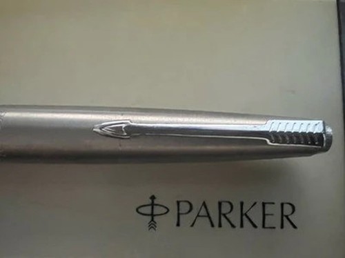 Parker stylo plume - plume, chromé