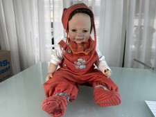 Poupée d'artiste poupée Monika Levenig poupée en vinyle 53 cm. Excellent état