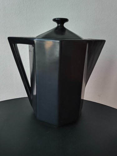 Théière noire circa - , 50/60