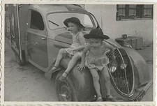 PHOTO ANCIENNE - VINTAGE SNAPSHOT - VOITURE PEUGEOT 202 BREAK UTILITAIRE - CAR