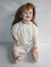 Ancienne poupée grand bébé