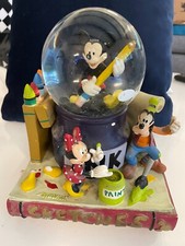 Grand Snow globe boule a neige musical Disney Mickey mouse club march