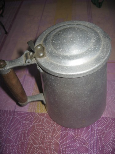 Ancien pot lait alu - pot, à