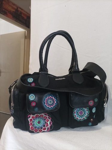 Joli sac main desigual - joli, desigual.