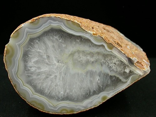 Demi géode agate polie - gÉode, d'agate