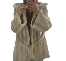 Manteau en vison — beige (couleur rare)