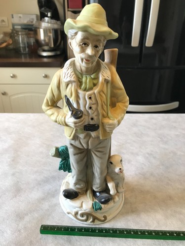 Ancien chasseur avec son chien - son,