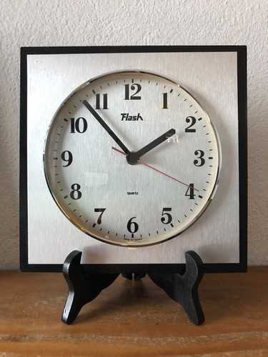 Horloge pendule flash - horloge,