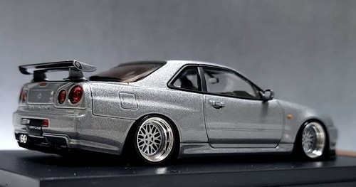 Skyline kai r - 1/43,