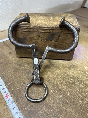 Outil ancien mouchette - outil,