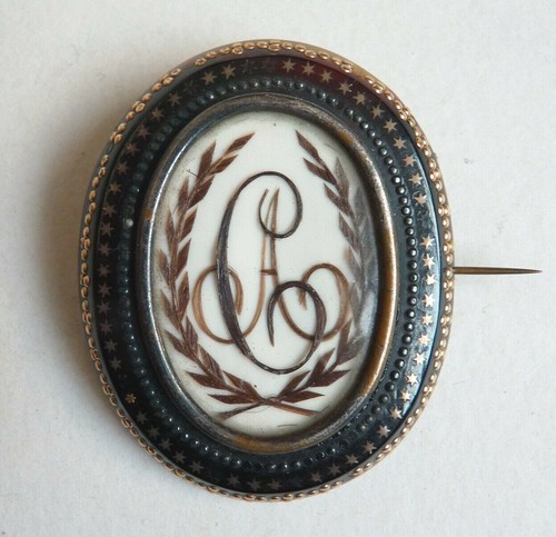 Broche reliquaire avec - , cheveux