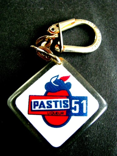 Ancien porte cle pastis - porte, 51