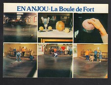 En ANJOU (49) JOUEUR de BOULES DE FORT