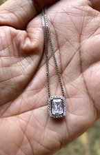 Collier pendentif octogonal en