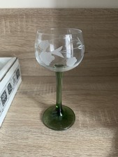6 verres à vin blanc pied