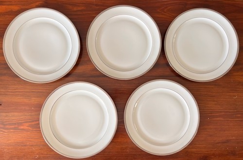 Assiettes plates porcelaine - 5,