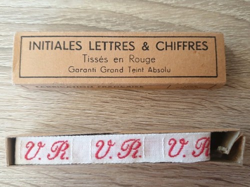 Ruban initiales - r,