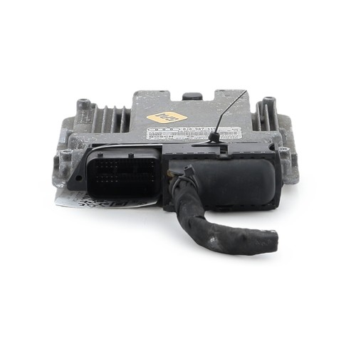 Calculateur moteur audi tt - calculateur,
