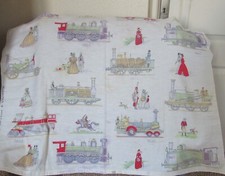 ancien coupon tissu marignan ourlé avec toilettes de 1800 + locomotives d'époque