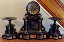 Pendule Napoléon III, "de notaire", avec ses 2 cassolettes - balancier mercure