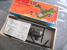 Avion SPAD XIII Biplan w Mont-Blanc boite cale jouet ancien plastique no joustra
