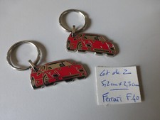 Lot de 2 Porte clé FERRARI   F 40  neuf     voiture 5,2 cm x 2,3 cm
