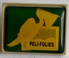 Pin's Peli-Folies	P8