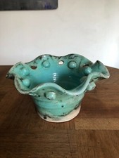 JOLI POT ÉVASÉ EN TERRE