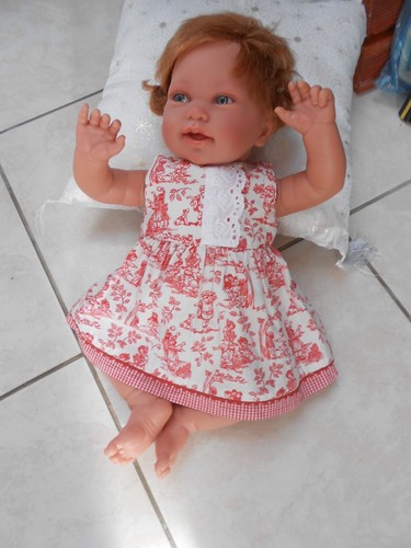 Jolie robe ancienne compatible - jolie,