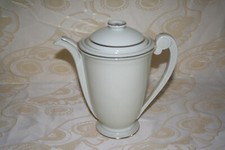 cafetière en porcelaine de