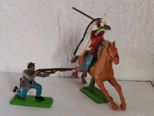 Lot figurines britains - 2,