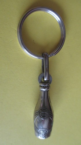 Porte clé vintage métal - porte,