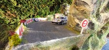Diorama  "Rallye ou autres " 1/43