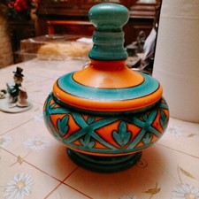 très beau pot couvert en