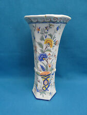 ROUEN ANCIEN VASE CORNET EN FAIENCE POLYCHROME A LA CORNE D'ABONDANCE